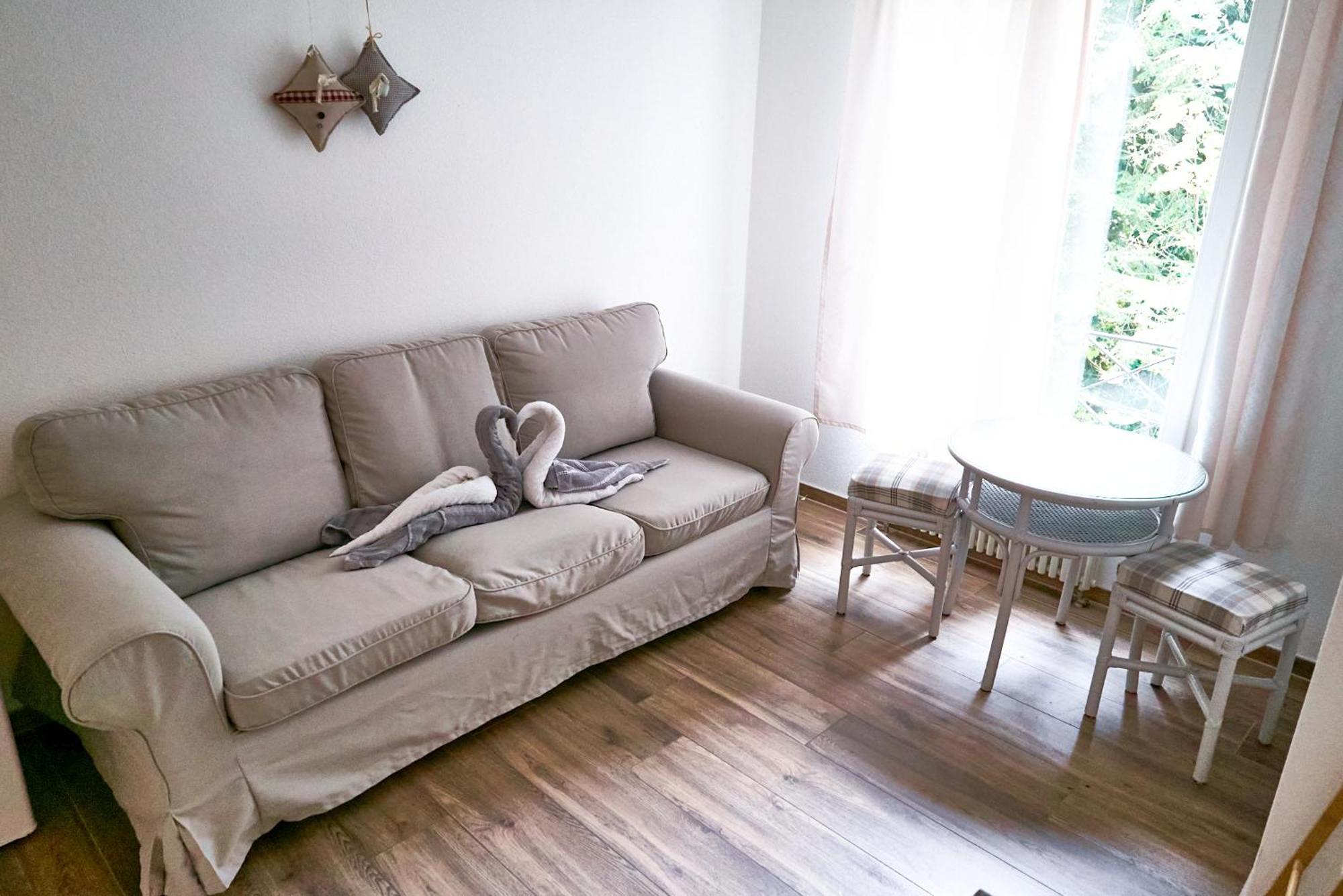 Family Room By Interlaken Parking Därligen 外观 照片