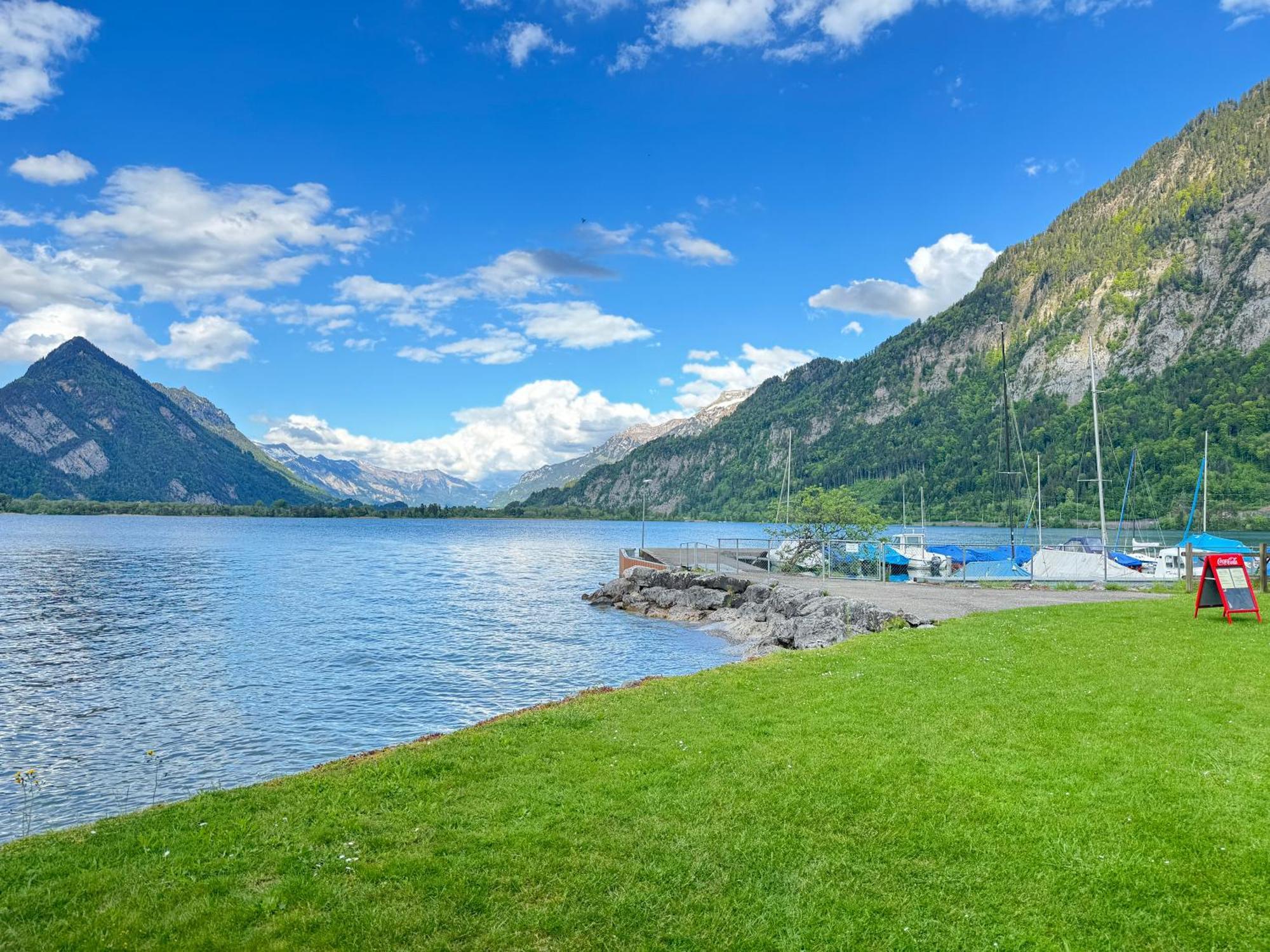 Family Room By Interlaken Parking Därligen 外观 照片